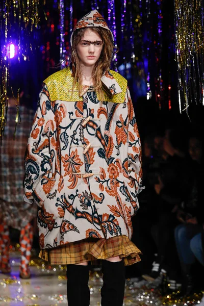 Look 50